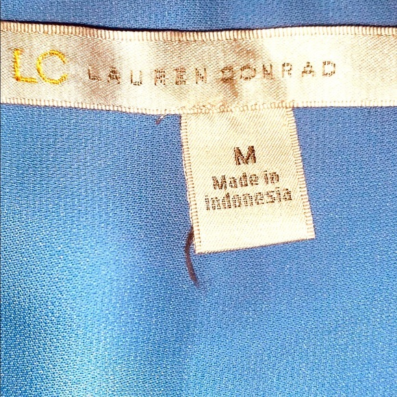 LC Lauren Conrad M blouse blue BOHO long cuffed sleeve lightweight button accent - Picture 11 of 15